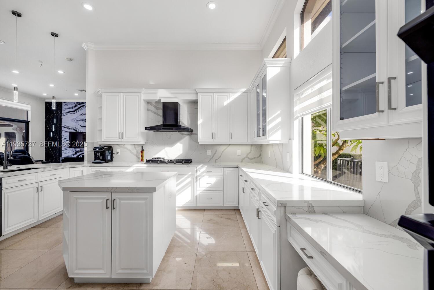 SUNSET LAKES PLAT ONE - Residential