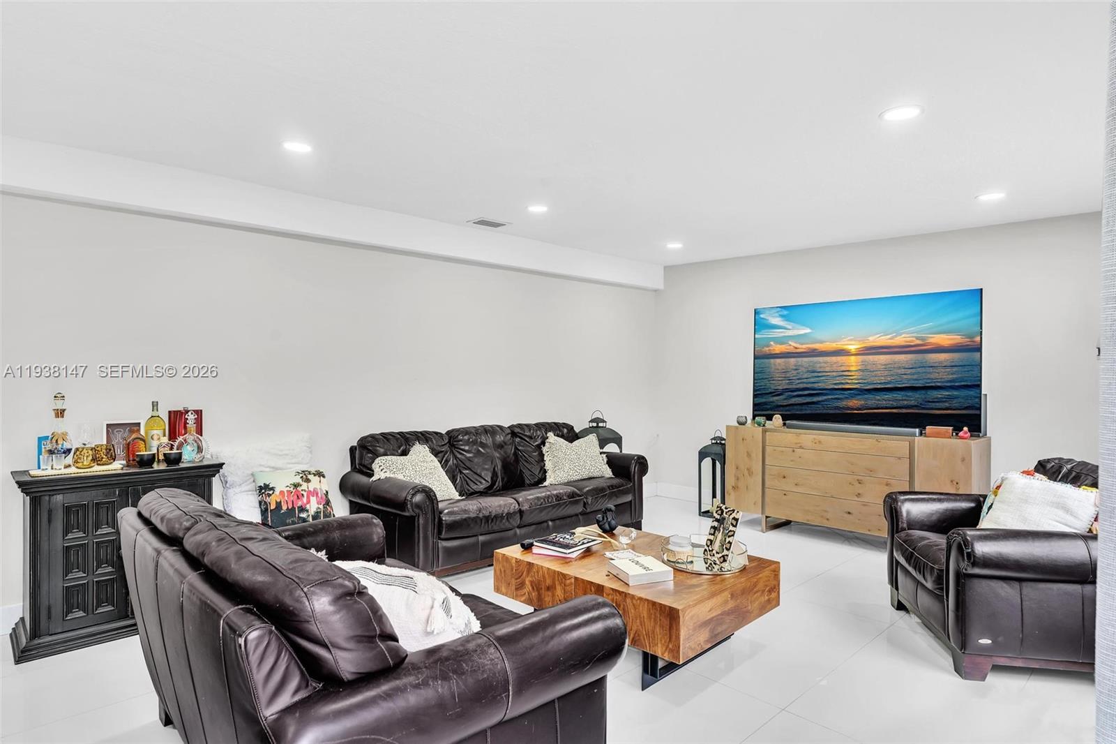 OVERBROOK SHORES - Residential