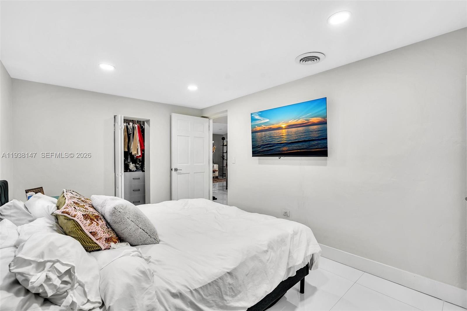 OVERBROOK SHORES - Residential