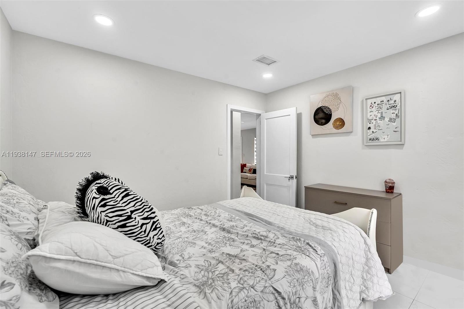 OVERBROOK SHORES - Residential