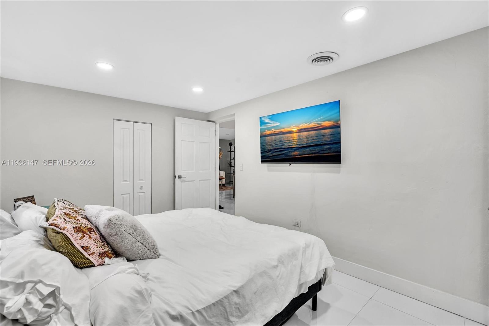 OVERBROOK SHORES - Residential