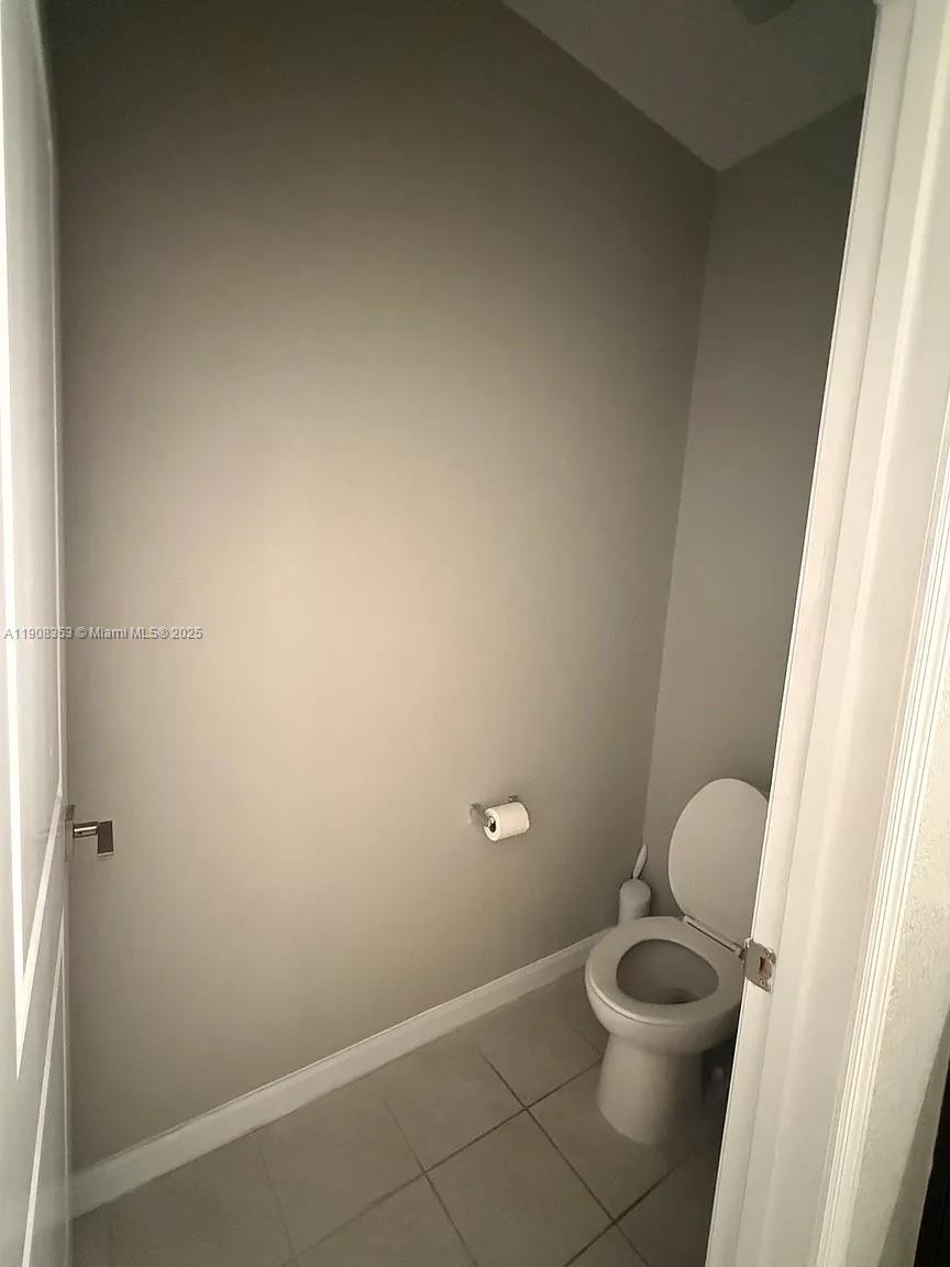 KEYS GARDEN - Residential Lease