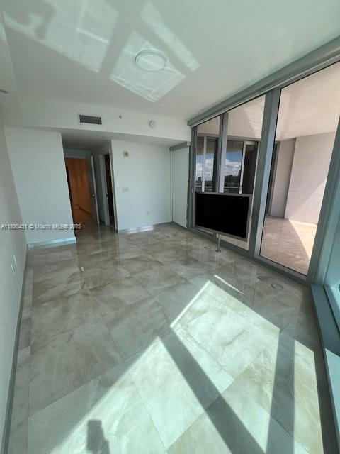 JADE OCEAN CONDO - Residential