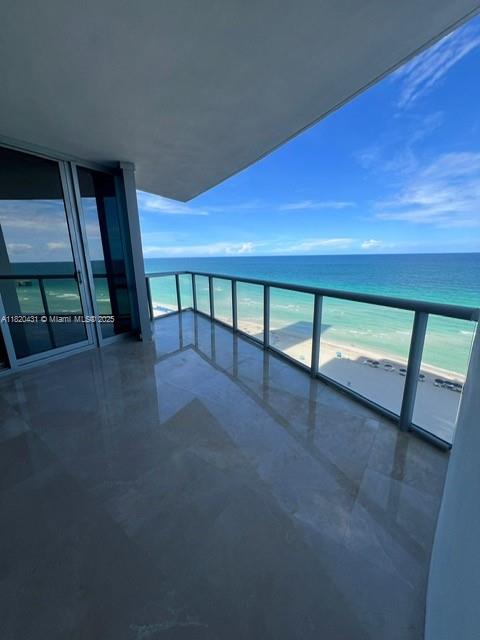 JADE OCEAN CONDO - Residential