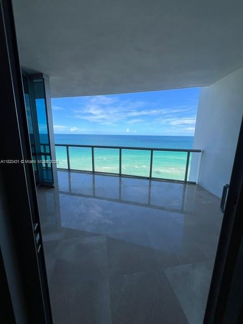 JADE OCEAN CONDO - Residential