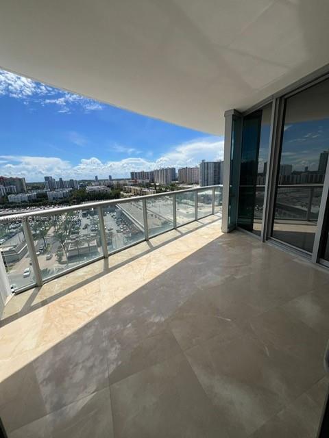 JADE OCEAN CONDO - Residential