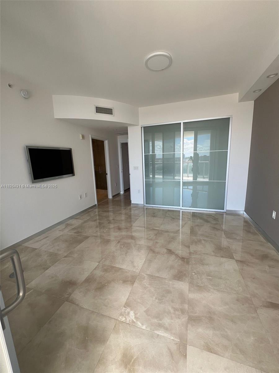 JADE OCEAN CONDO - Residential