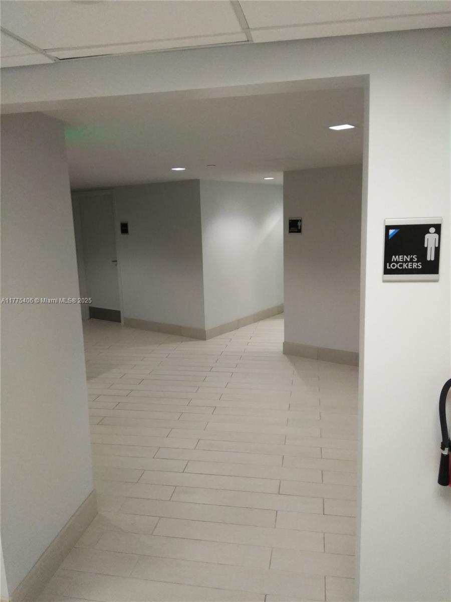 OLYMPUS CONDO PHASE - Residential Lease