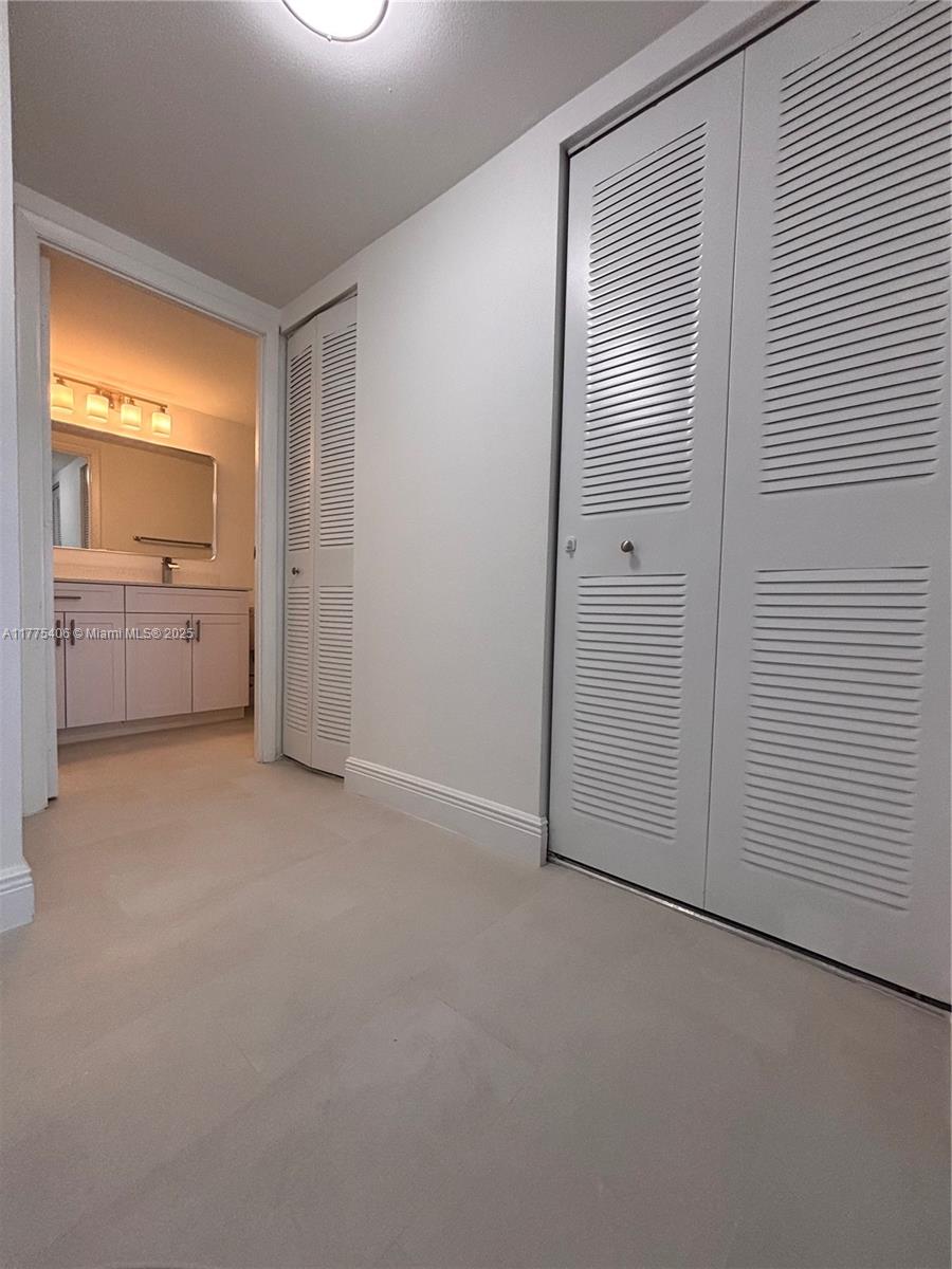 OLYMPUS CONDO PHASE - Residential Lease