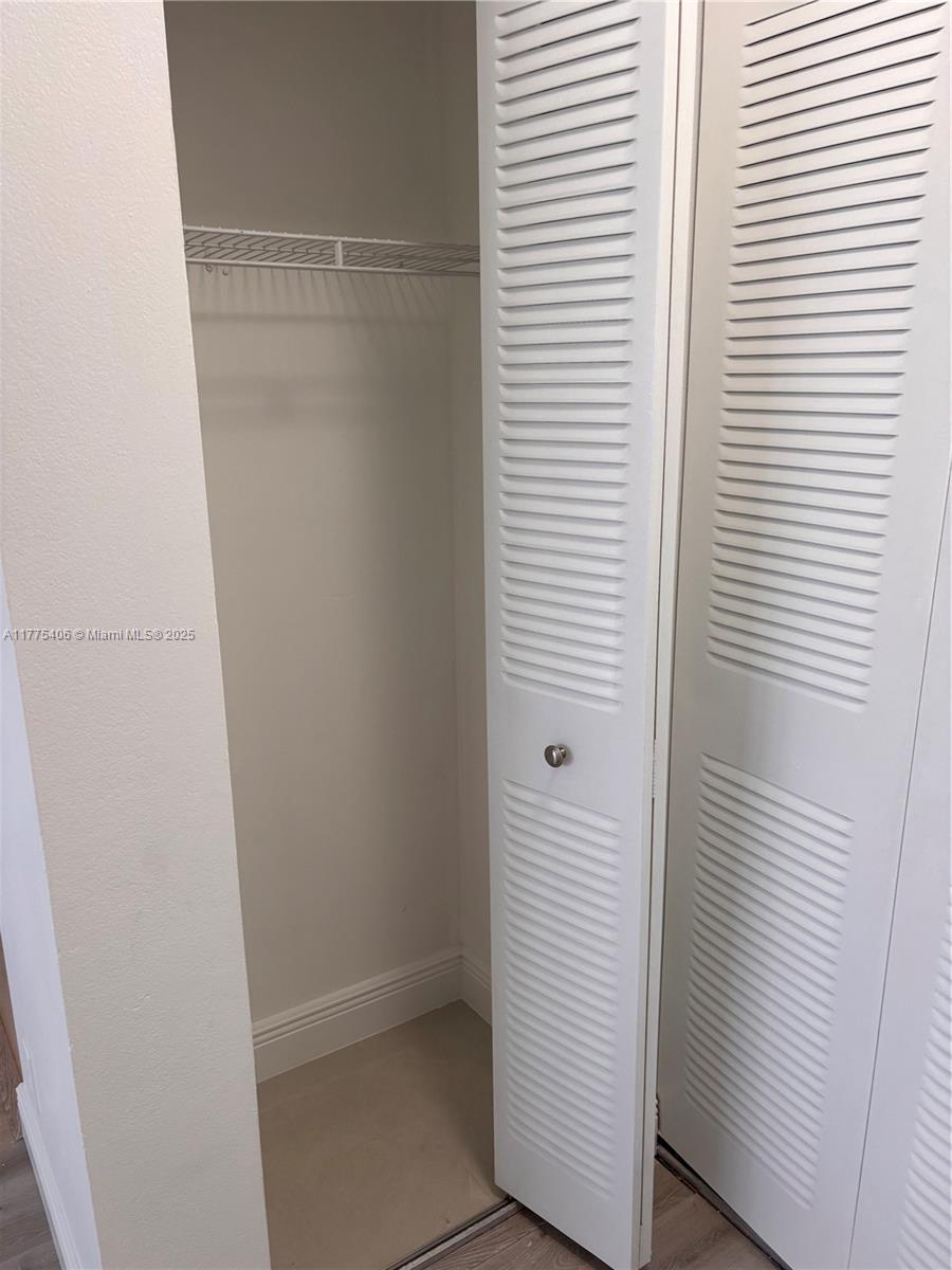 OLYMPUS CONDO PHASE - Residential Lease