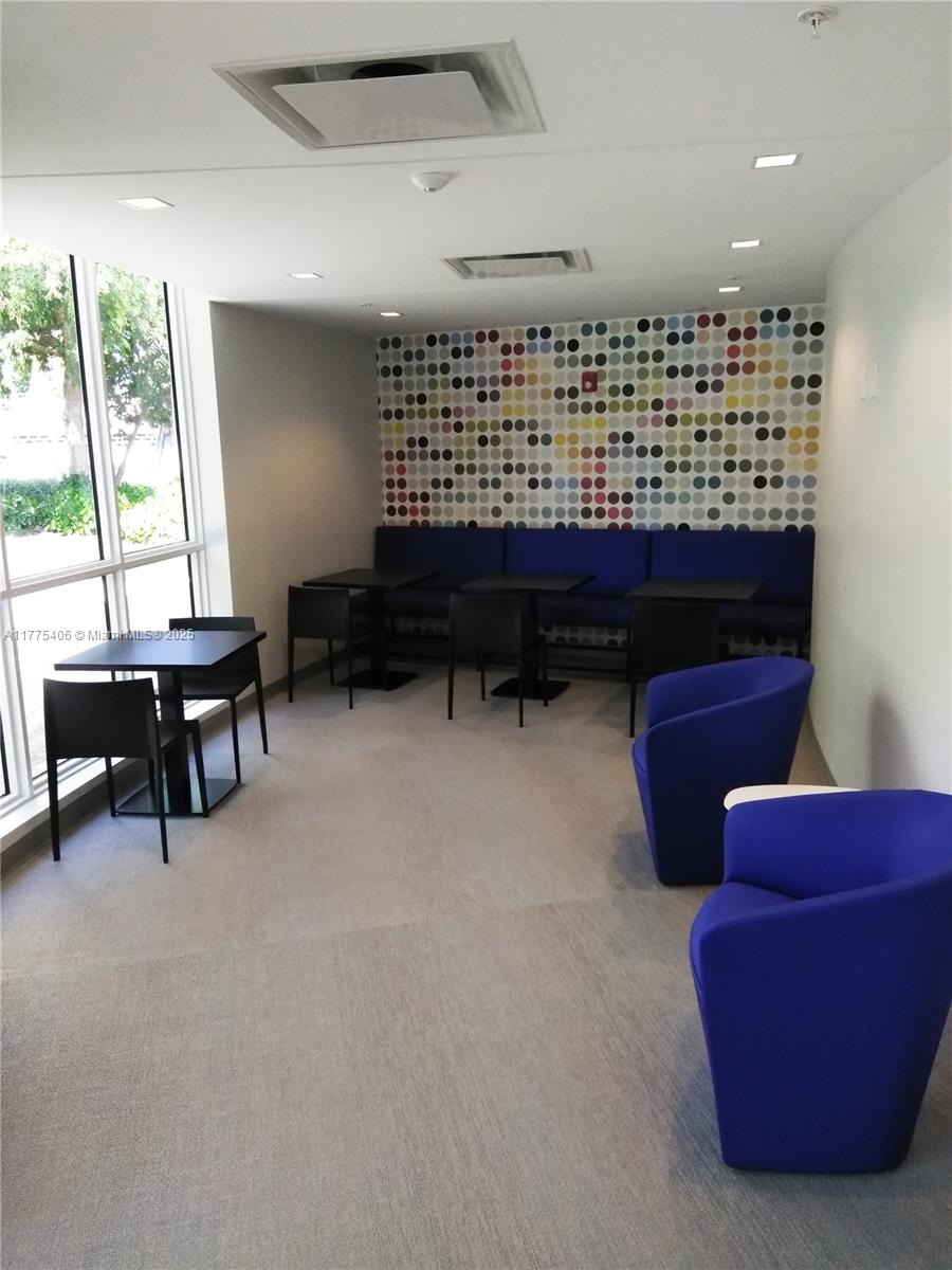 OLYMPUS CONDO PHASE - Residential Lease