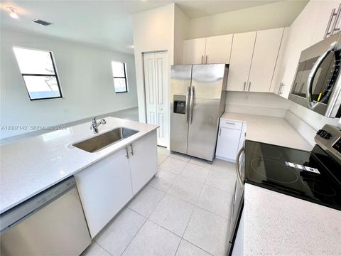 Tiny photo for 23464 SW 129th Ave, Homestead, FL 33032 (MLS # A12007142)