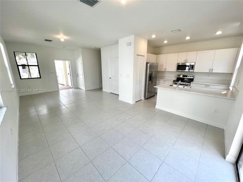 Tiny photo for 23464 SW 129th Ave, Homestead, FL 33032 (MLS # A12007142)