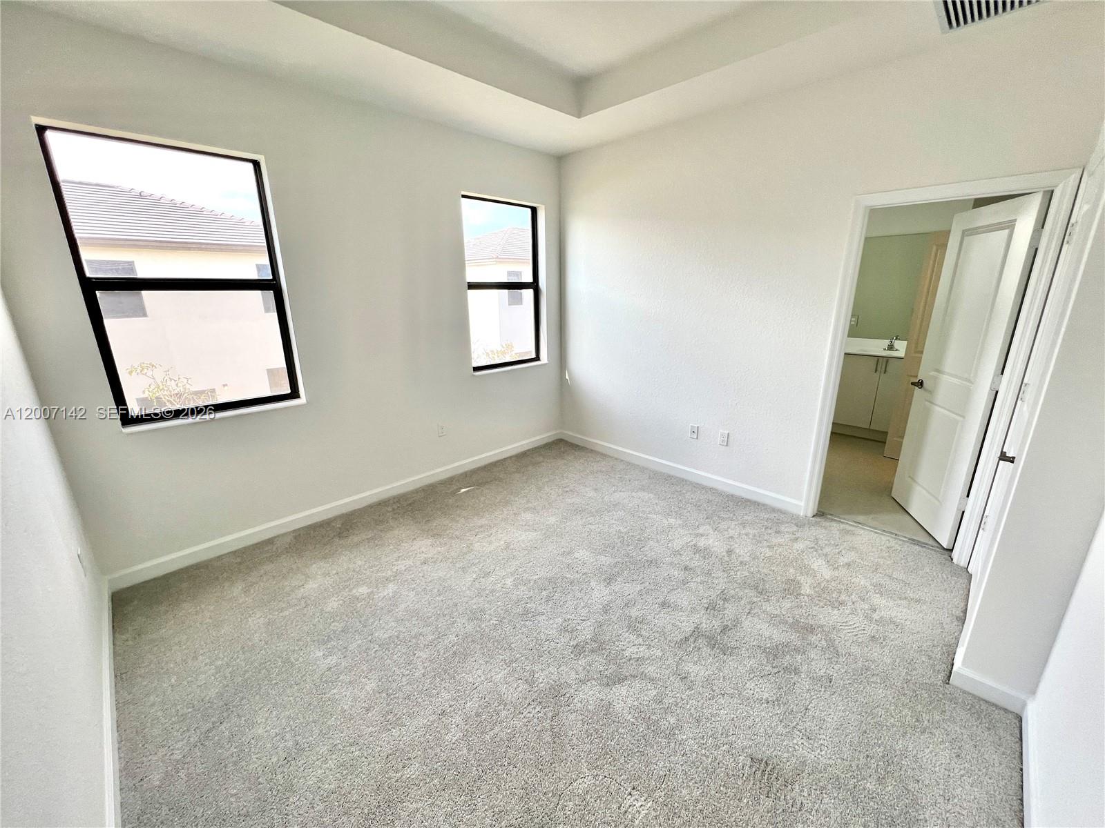 KENDALL ASSEMBLAGE SOUTH - Residential