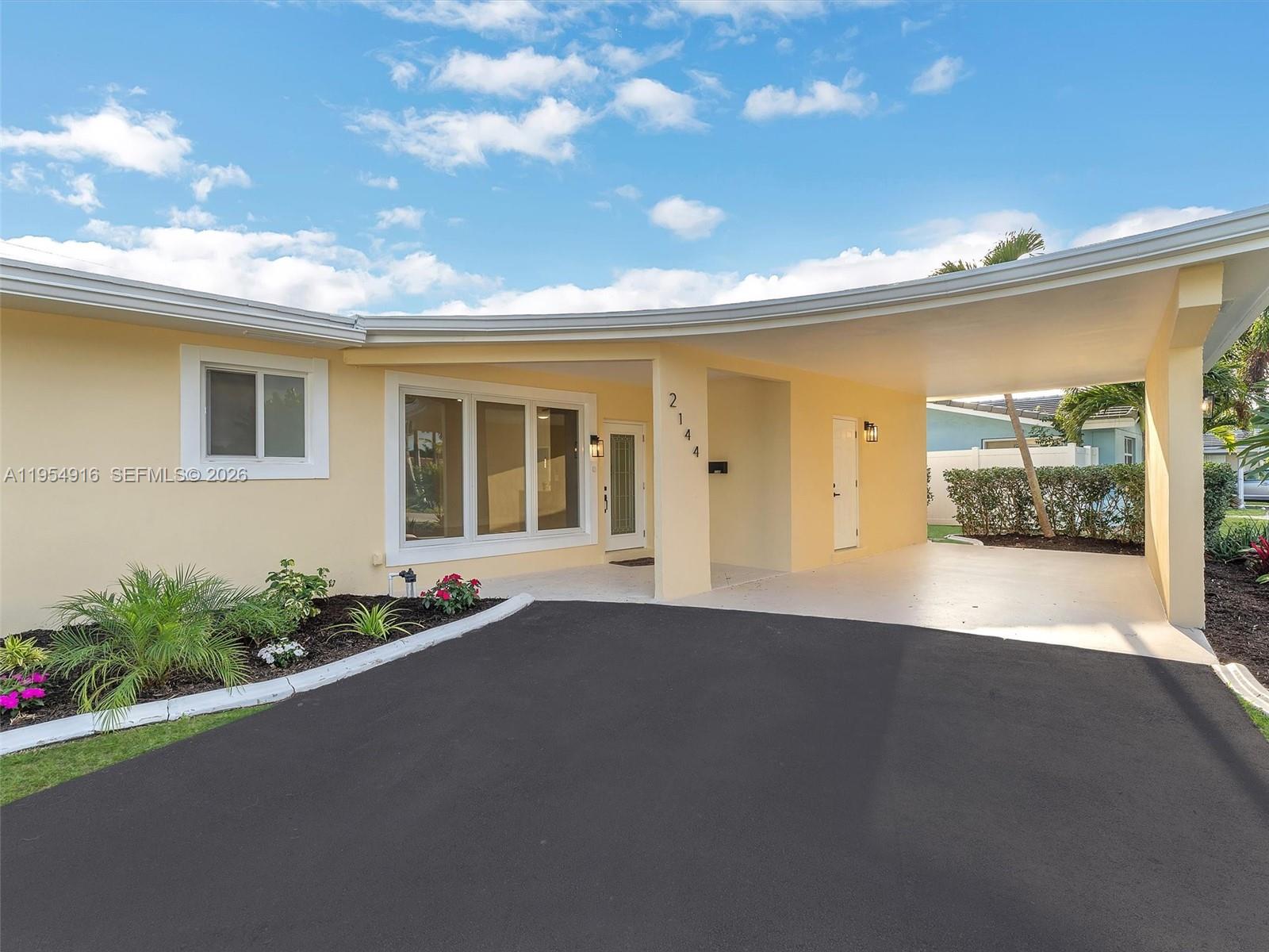 IMPERIAL POINT 1 SEC - Residential