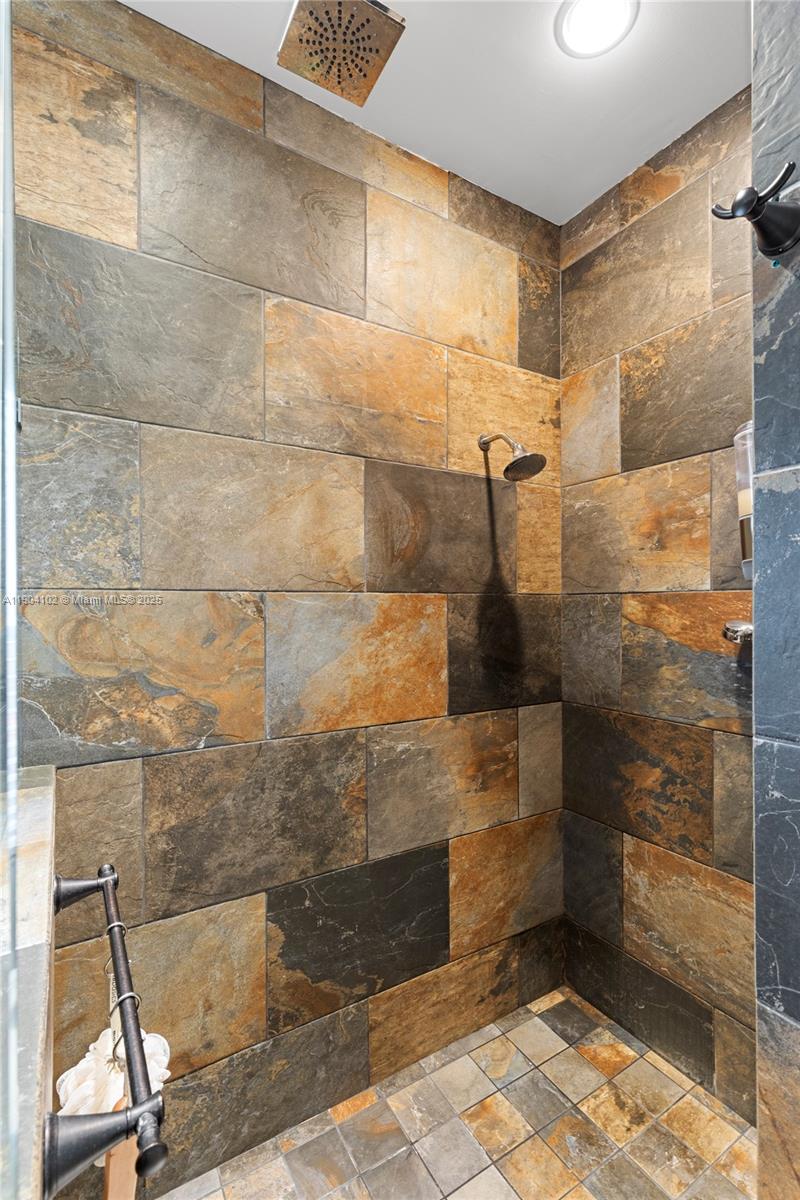 WATERFORD LANDING - Residential Lease