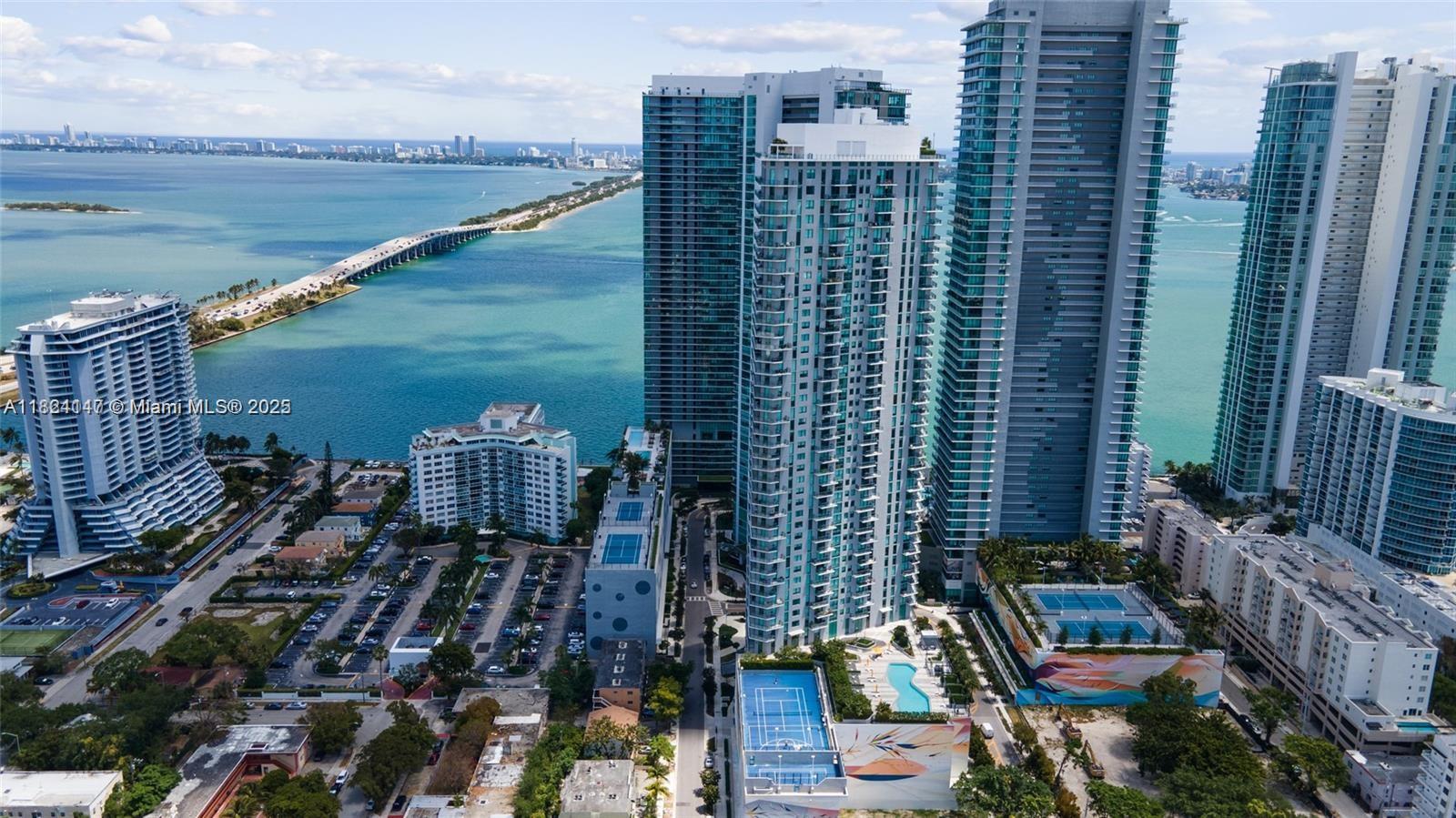 PARAISO BAYVIEWS CONDO - Residential