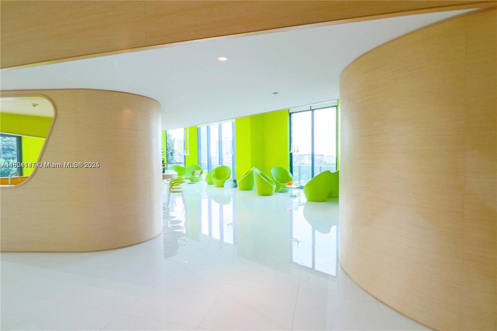 PARAISO BAYVIEWS CONDO - Residential