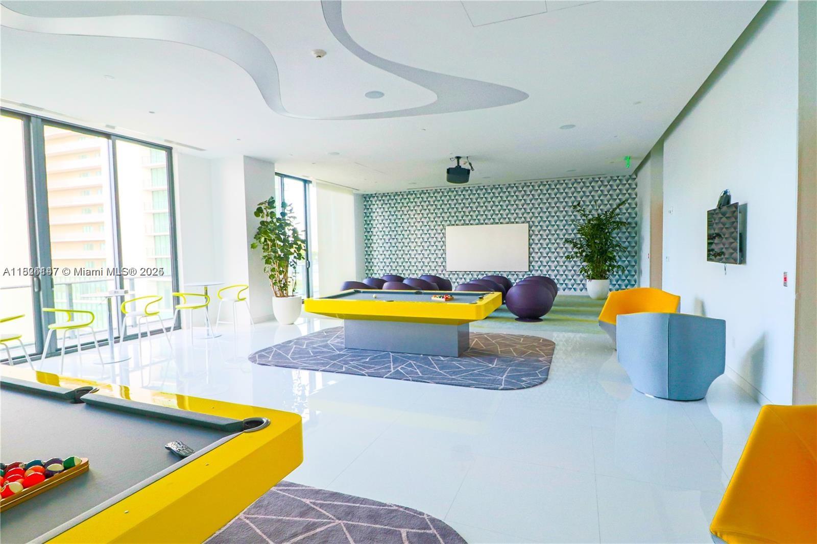 PARAISO BAYVIEWS CONDO - Residential