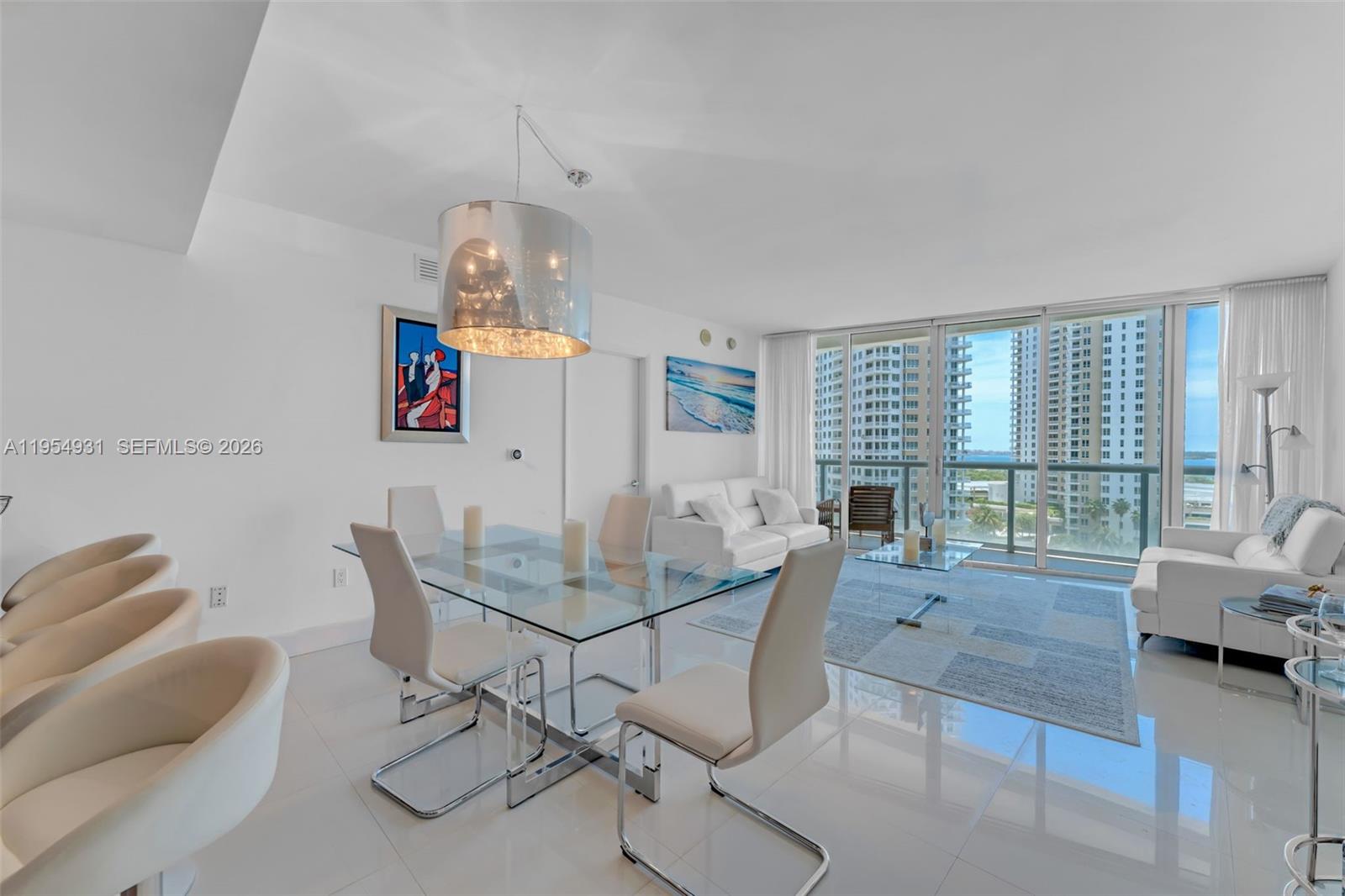 495 Brickell Ave 1022