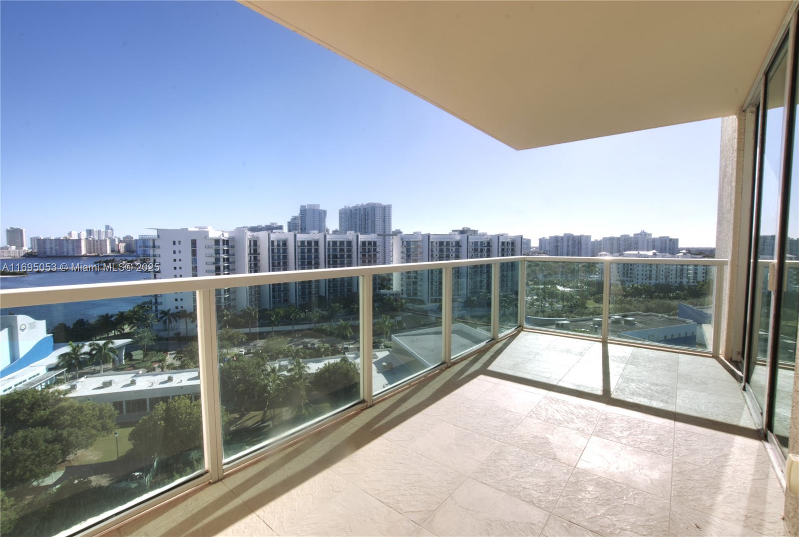 3330 Ne 190th St 1316, Aventura, Miami-Dade County, Florida - 3 Bedrooms  
3 Bathrooms - 