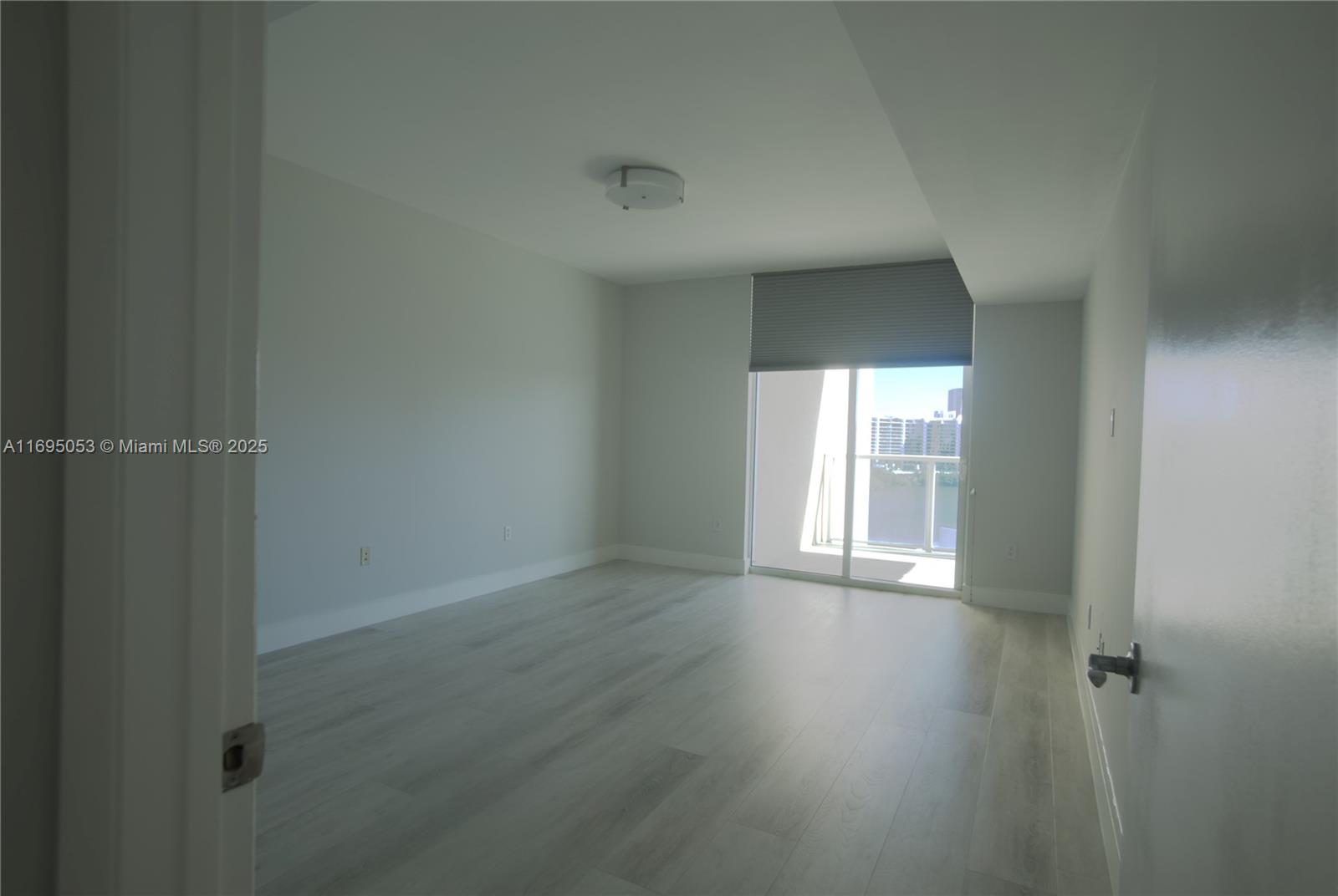 AVENTURA MARINA CONDO NUM - Residential