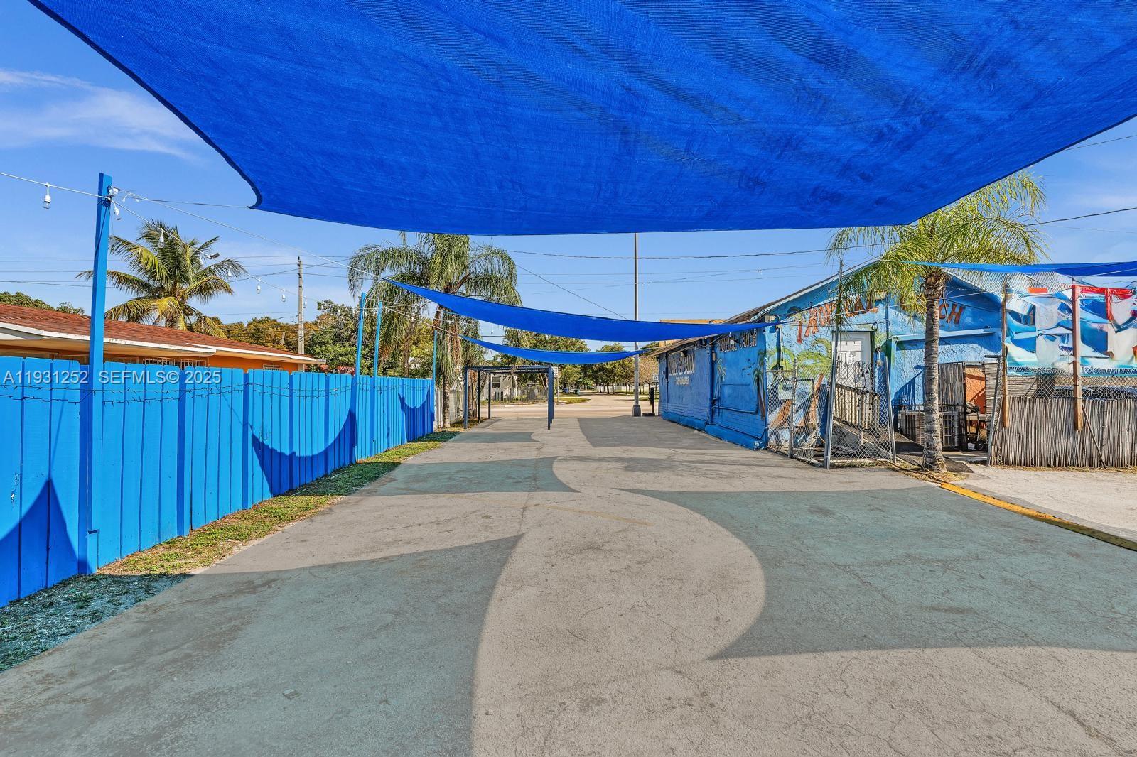 NO MIAMI ESTATES - Residential