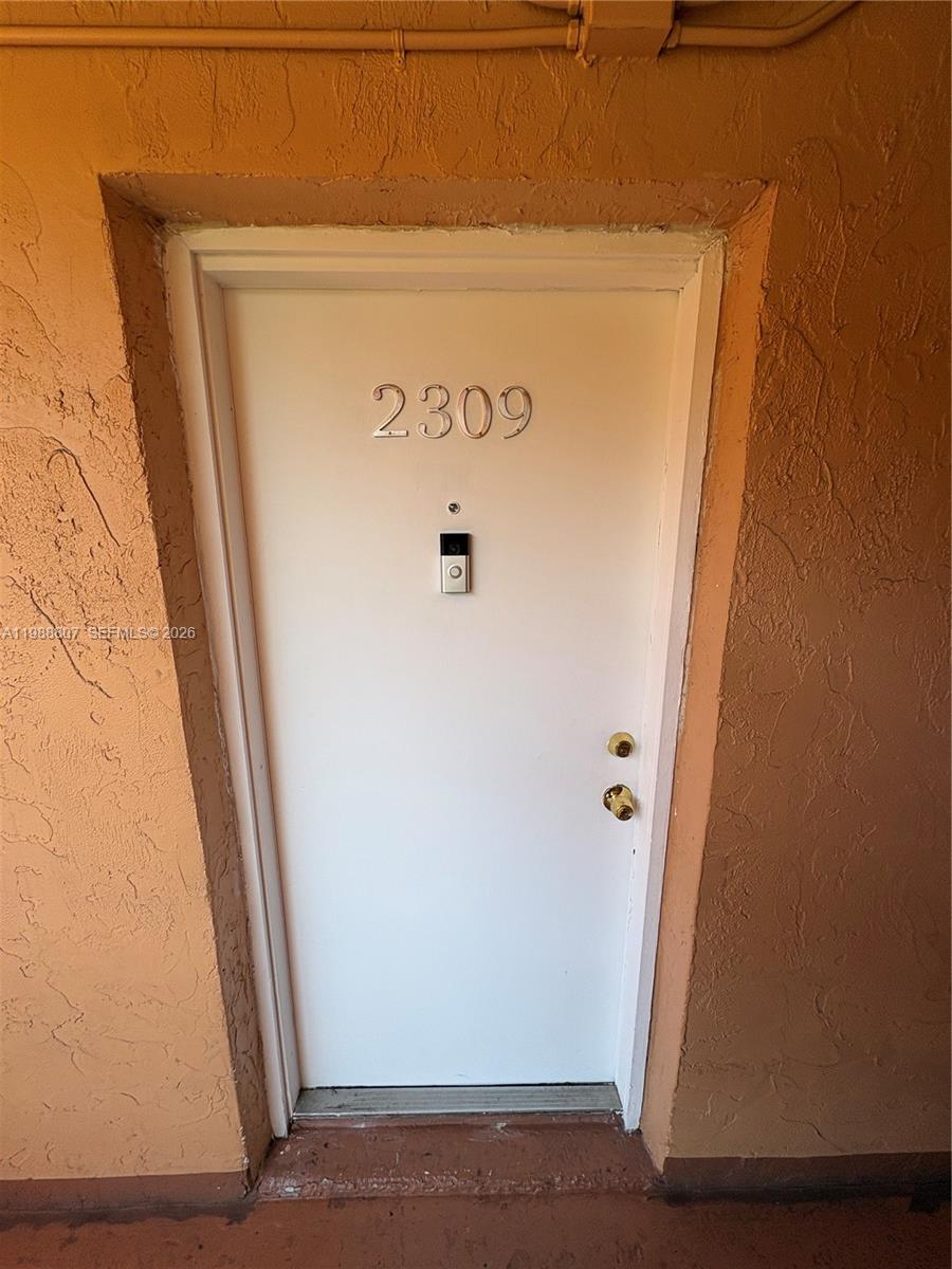 PALM-WEST GARDENS CONDO - Residential