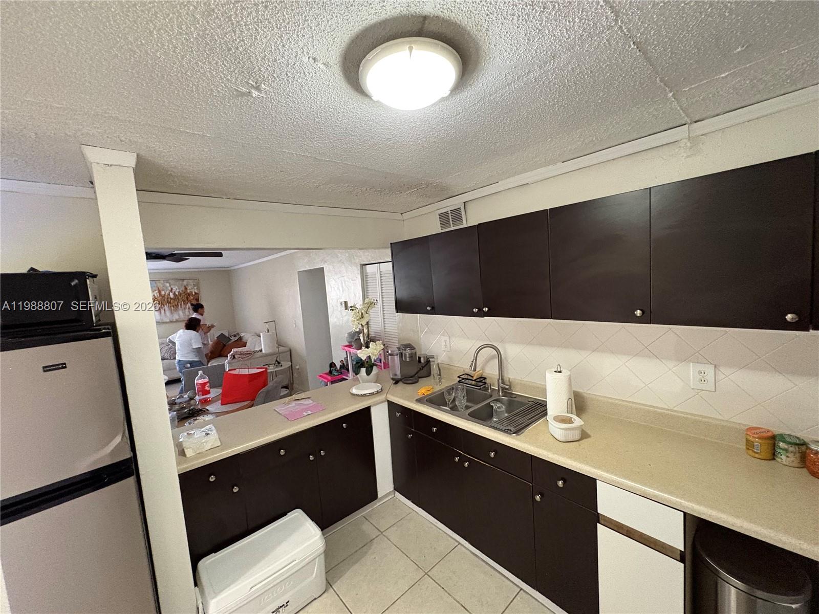 PALM-WEST GARDENS CONDO - Residential