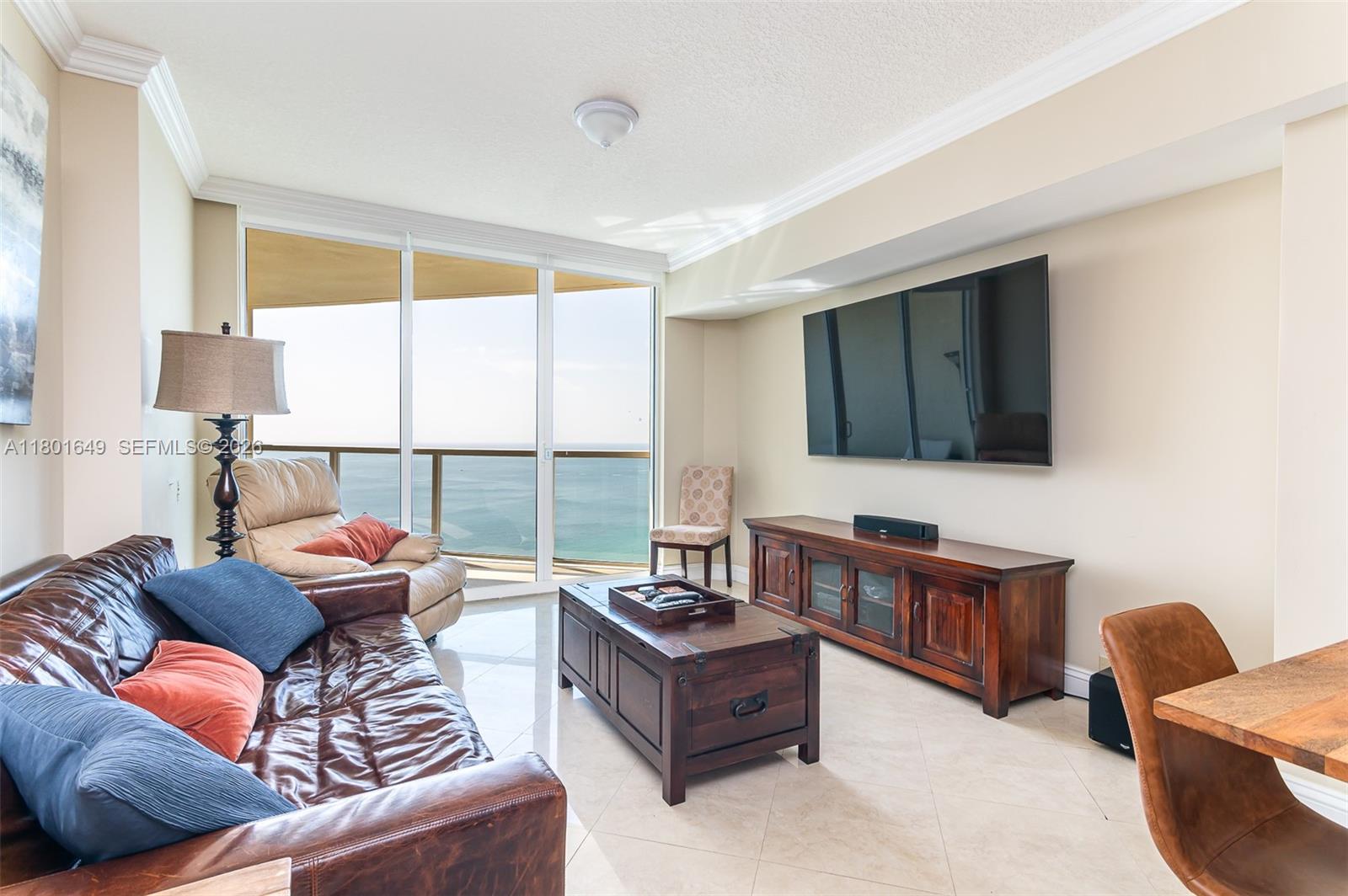 LA PERLA CONDO - Residential