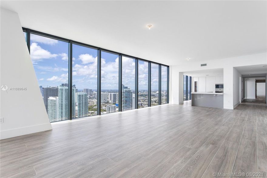 Impeccable waterfront sky residence on the  
South corner in the highest top tier at Elysee.
4 bedroom +  study + den 
4.5 baths, 3887 ft.² 
Two 10 feet balconies: One facing East offering a bayfront sunrise and a second balcony on the West side offering sunsets and city lights.
Several additional upgrades including a 60 bottle wine fridge, pre-wired for A/V,  gorgeous wood floors throughout, a huge kitchen with island, wolf gas stove, subzero appliances and Italkraft cabinetry to name a few.

This unit was meticulously finished and tweaked the standard layout to accommodate a separate private west side living quarters. 
A must-see!