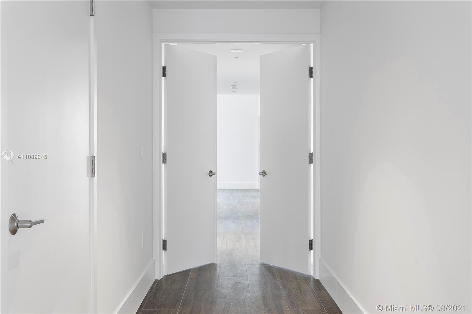 Elysee Condo - Residential