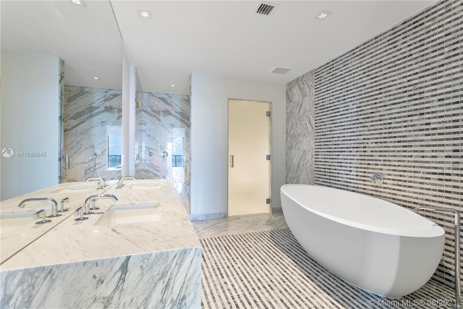 Elysee Condo - Residential