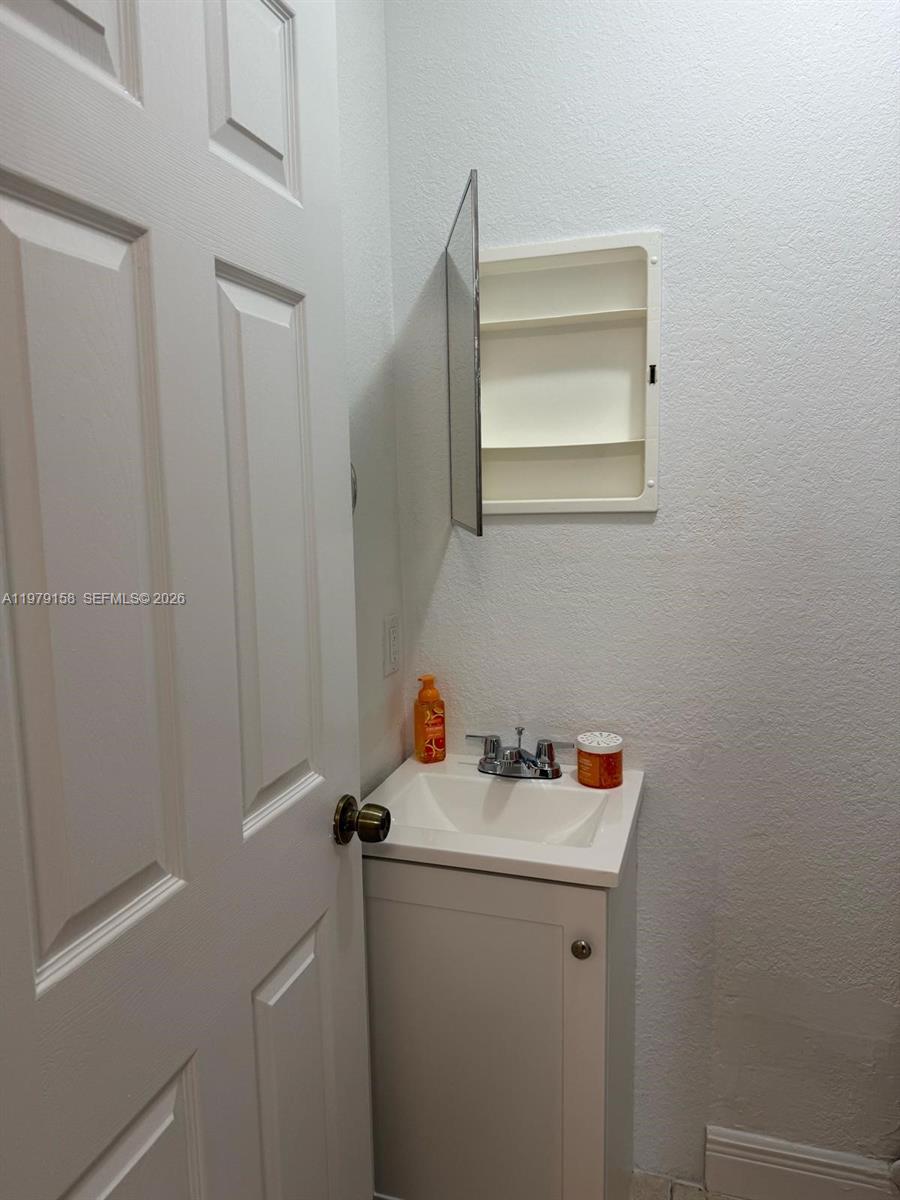 NORTH WEST LAUDERDALE ADD - Residential Lease