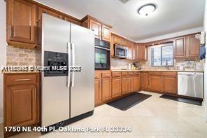 CORAL HEIGHTS SEC 1 - Residential Lease