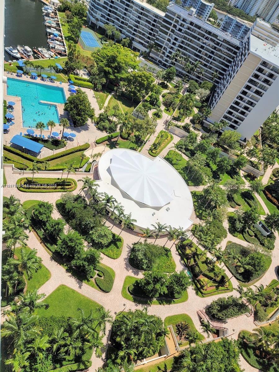 OLYMPUS CONDO PHASE - Residential