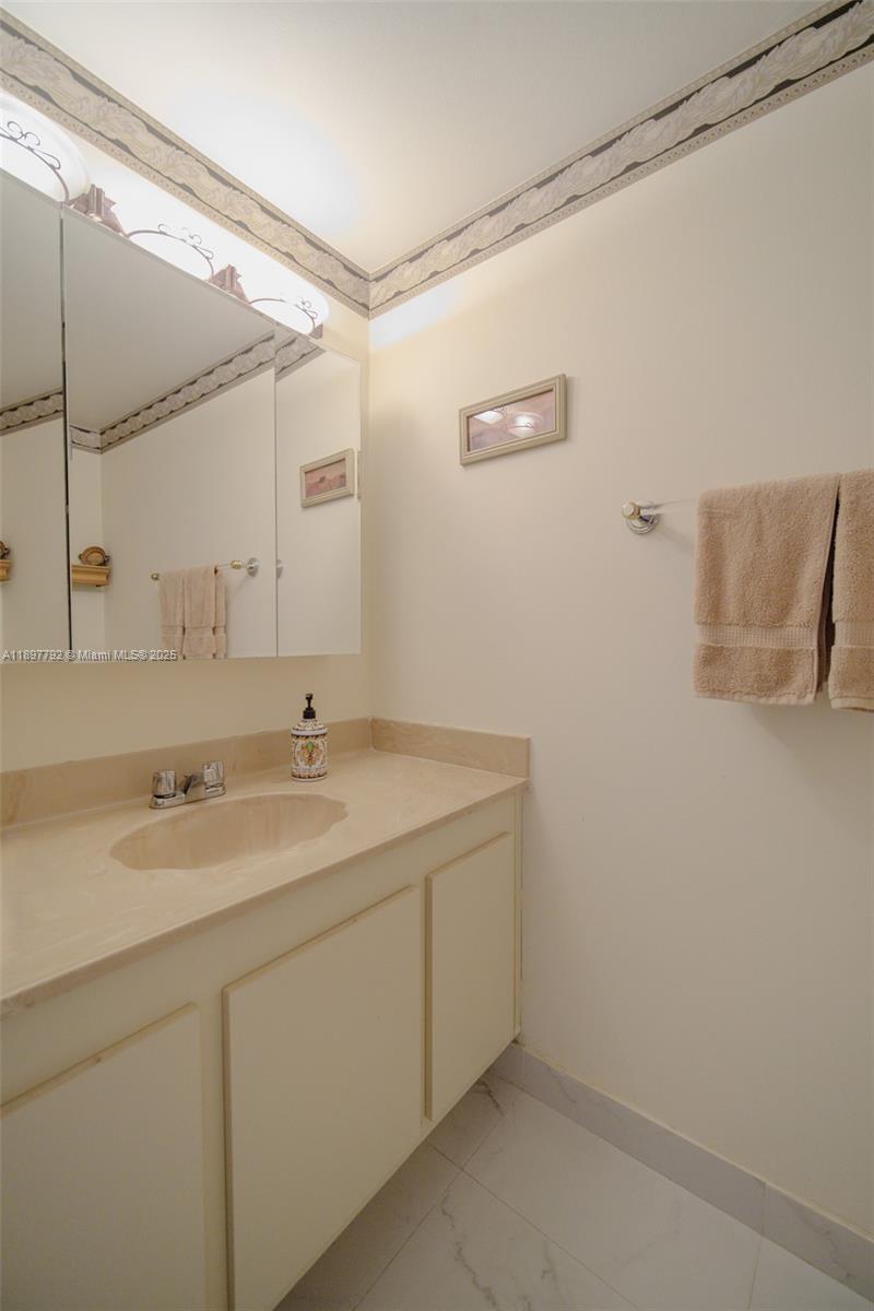 OLYMPUS CONDO PHASE - Residential