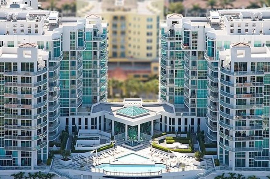 Experience MODERN LUXURY in this Beautiful 2/2 condo w/split floor plan in  Boutique Waterfront Condo with travertine floors,  large balcony, SS appliances, granite countertops, Washer & Dryer,5 stars amenities such as pool, jacuzzi, kids play area, gym, sauna,massage rooms, conference room, 24/7 security, valet and Marina (boat slips for rent upon availability), storage, 2 COVERED PARKINGS ! Perfect location, close to stores ,restaurants,the Aventura Mall and walking distance to Aventura Charter School. CONVENTIONAL FINANCING w/5% DOWN ONLY !! 
 FANNIE MAE APPROVED CONDO !!  BEST DEAL IN THE BUILDING​​‌​​​​‌​‌​​​‌‌​​​‌‌‌​​‌​​‌‌​​​​ !