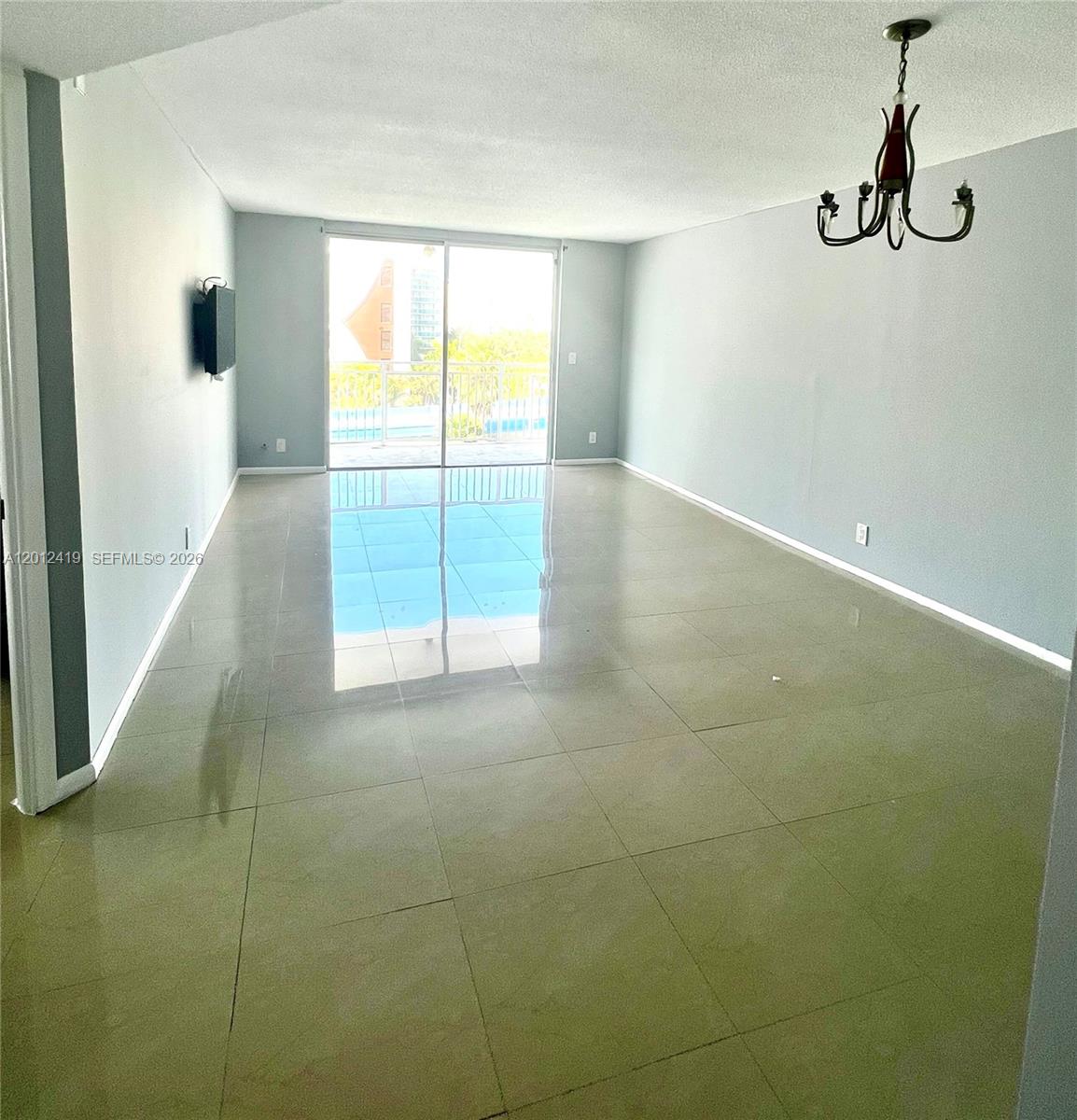 IMPERIAL TOWERS NORTH CON - Residential Lease