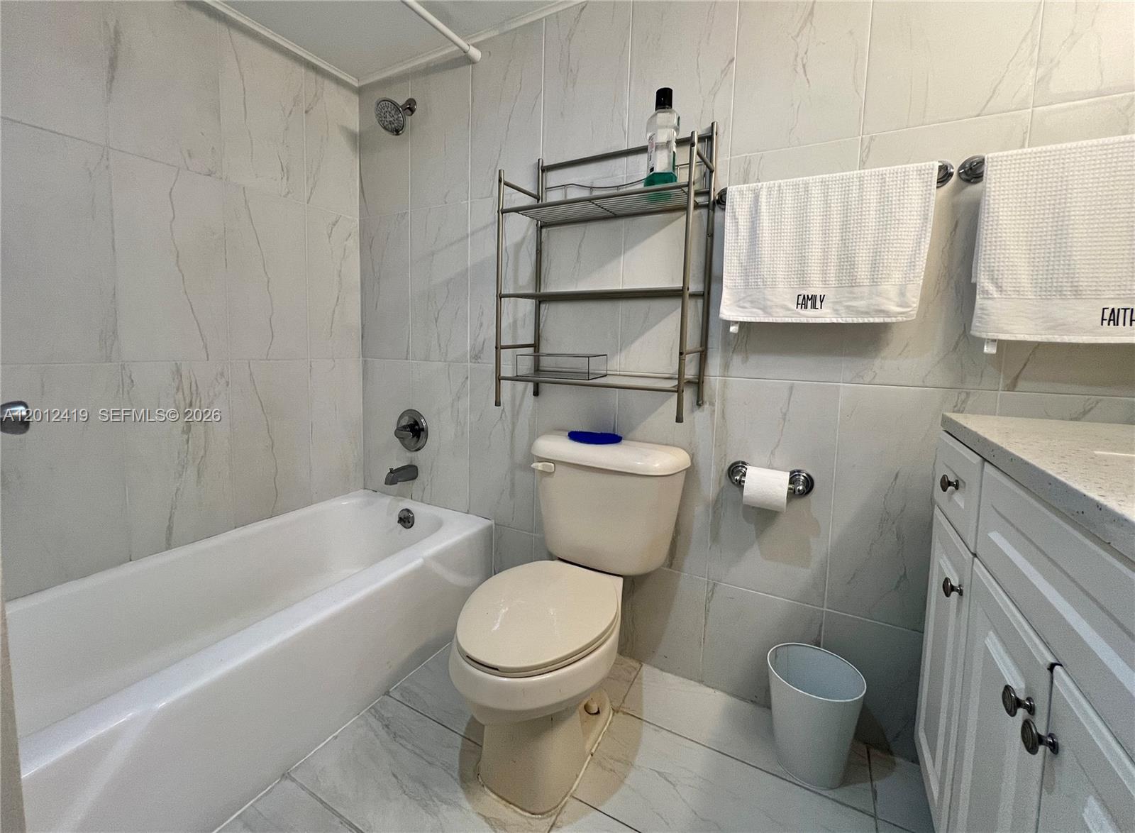 IMPERIAL TOWERS NORTH CON - Residential Lease