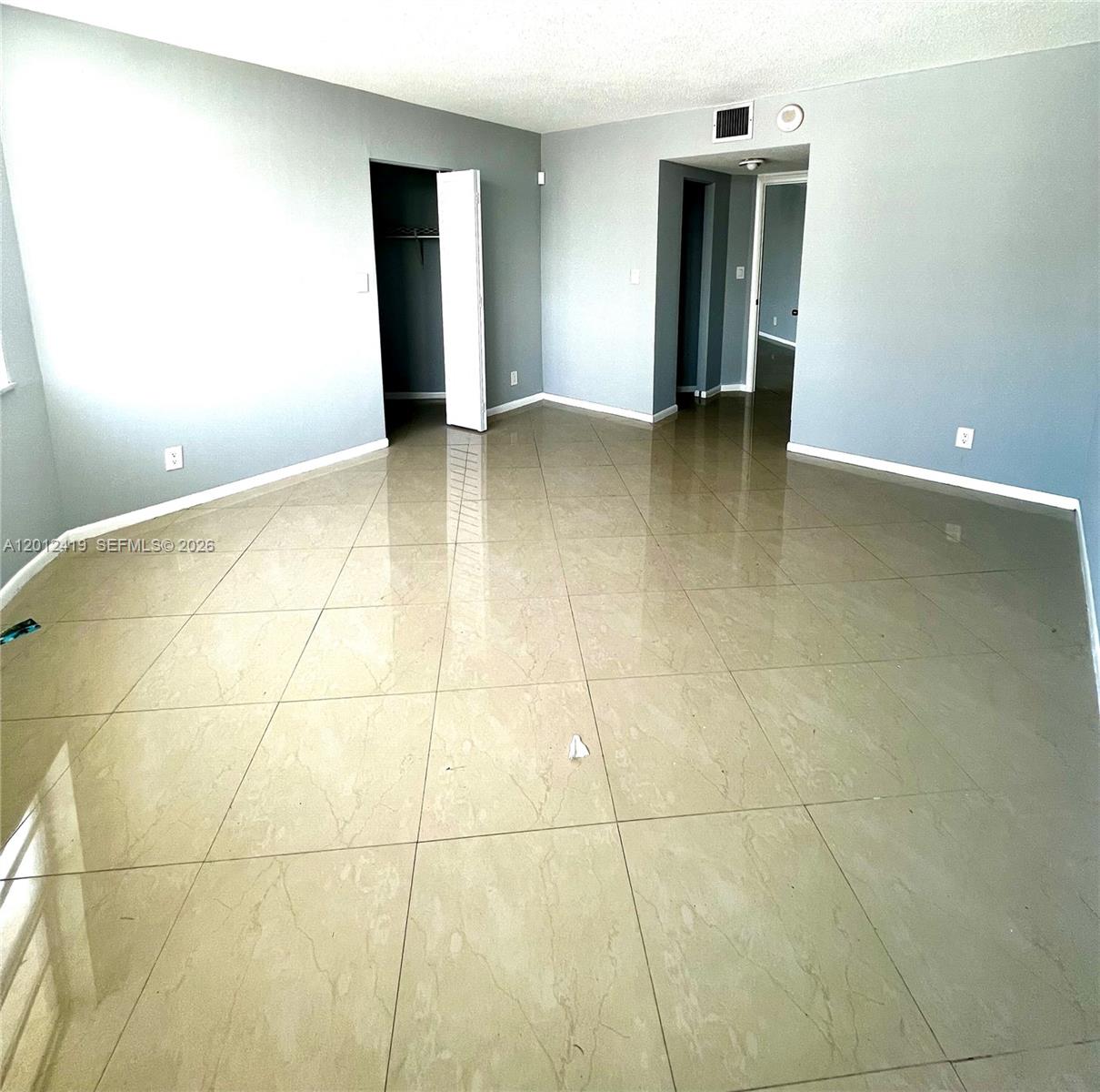 IMPERIAL TOWERS NORTH CON - Residential Lease
