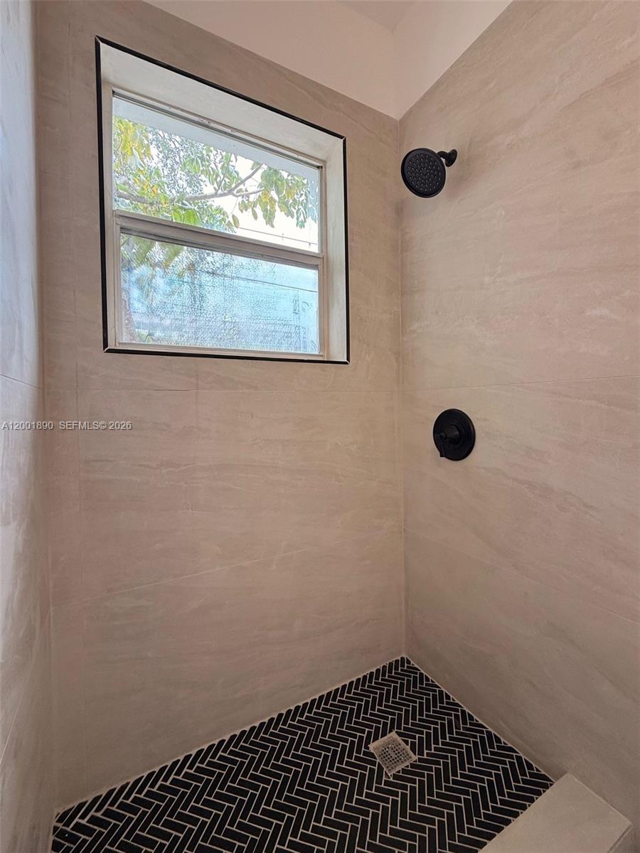 GRIFFING BISC PARK EST - Residential Lease