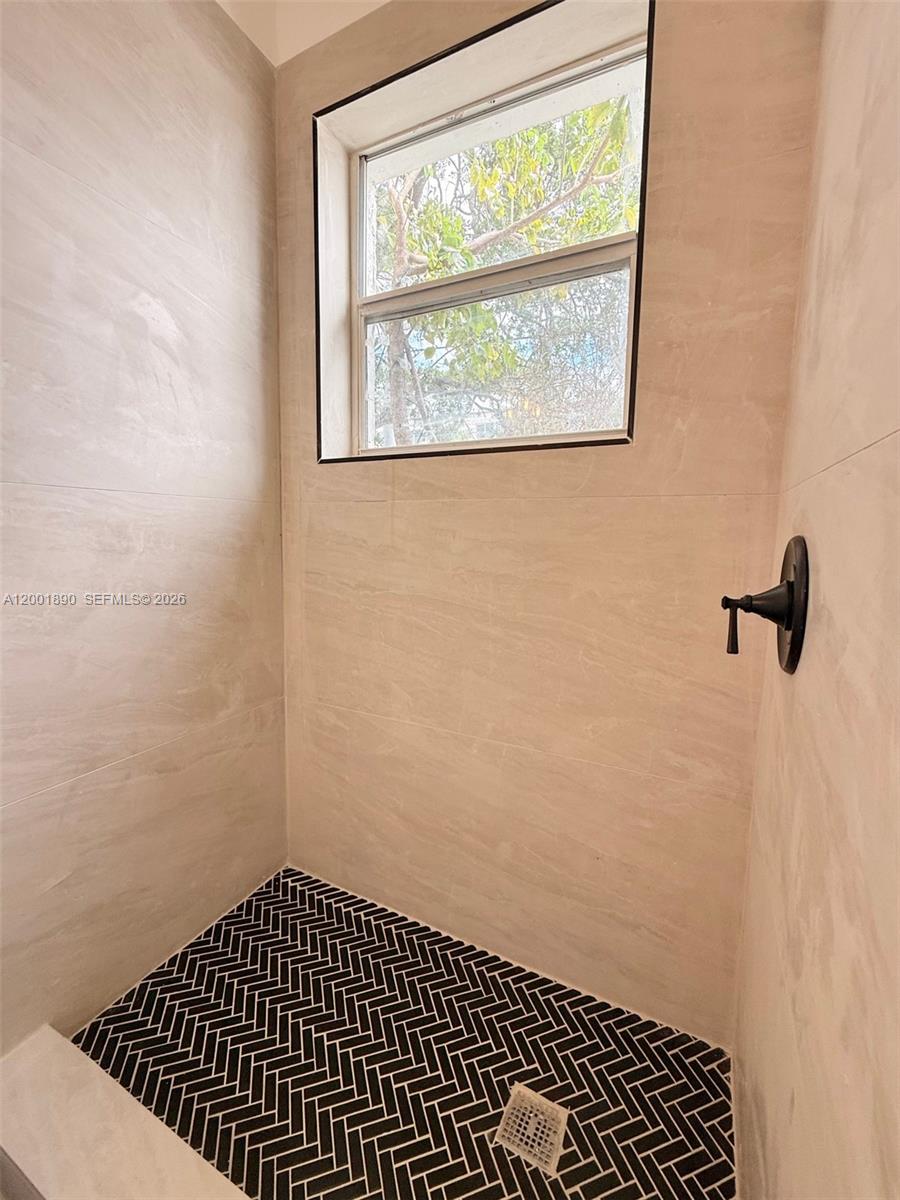 GRIFFING BISC PARK EST - Residential Lease