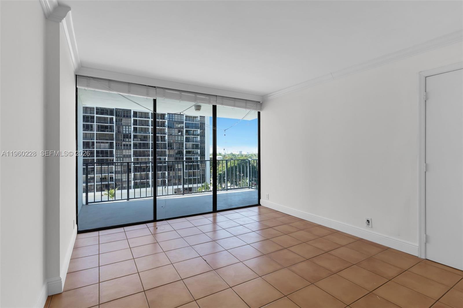 BRICKELL PLACE CONDO - Residential Lease