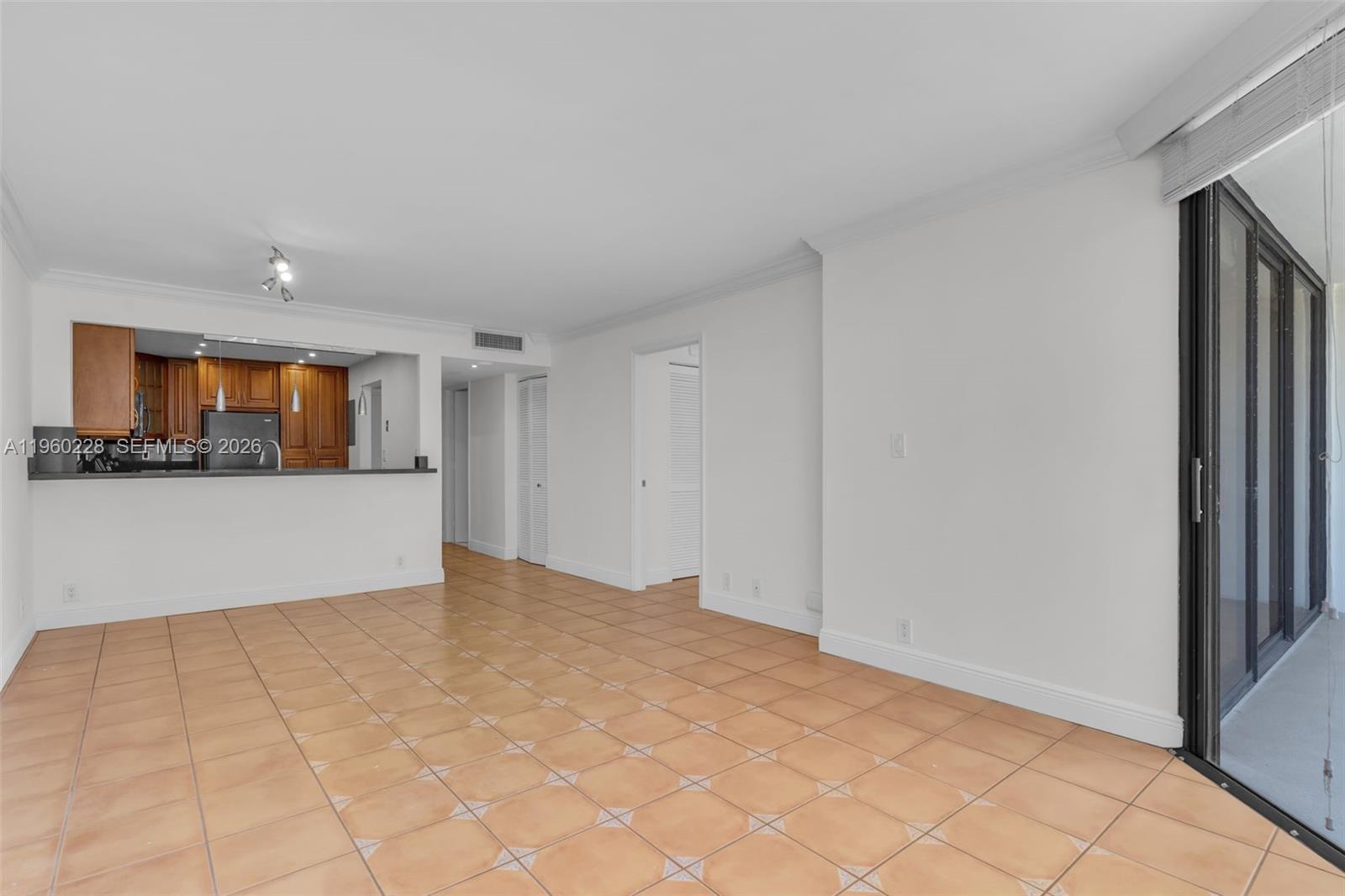 BRICKELL PLACE CONDO - Residential Lease