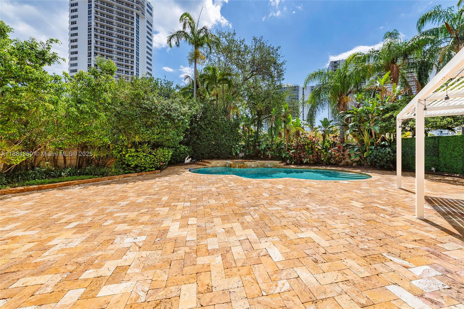 ISLAND WAY ADDN - Residential Lease