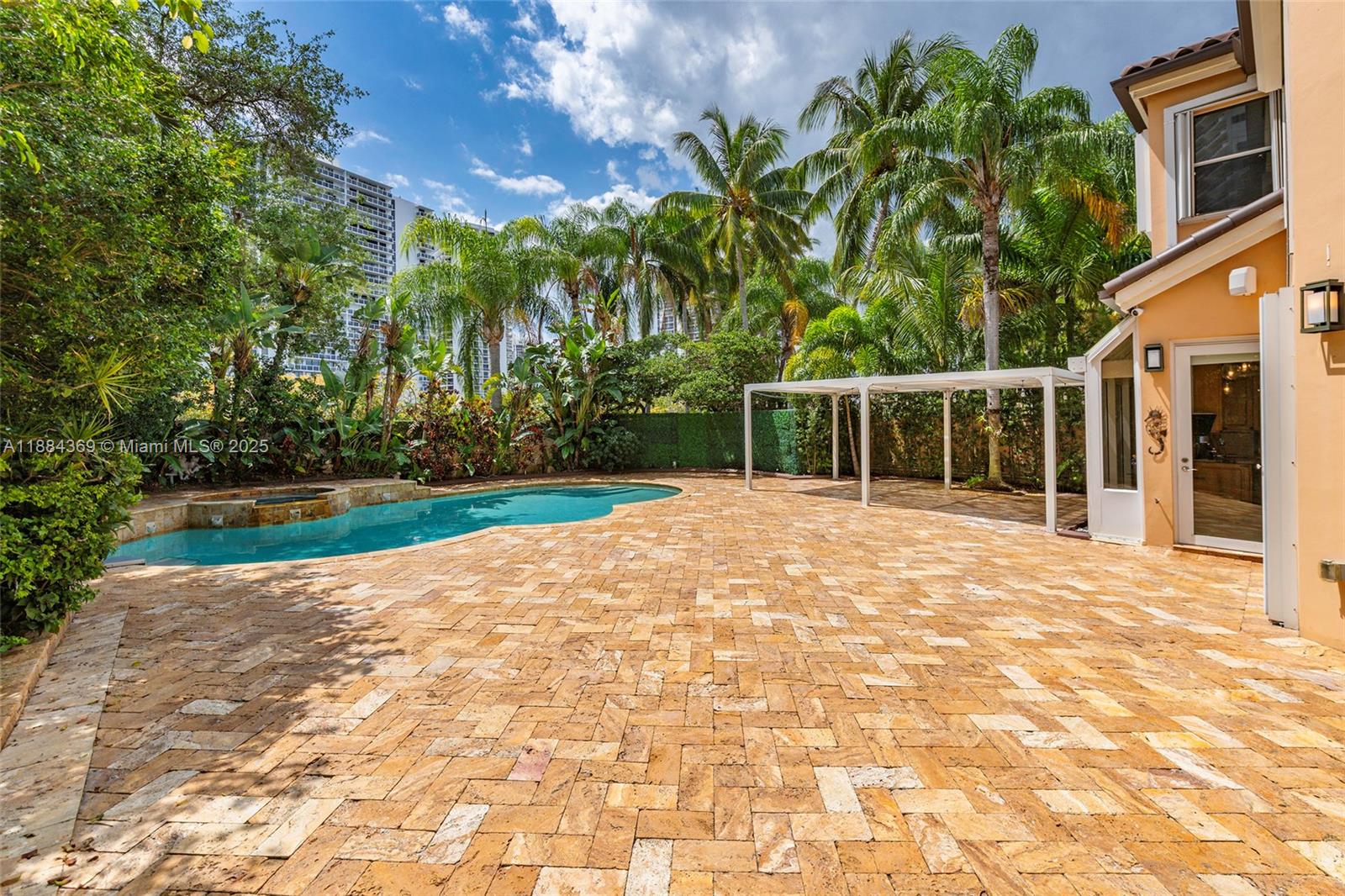 ISLAND WAY ADDN - Residential Lease