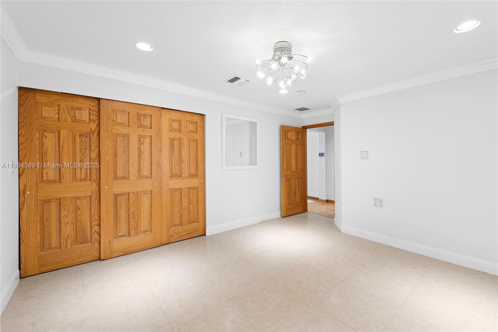 ISLAND WAY ADDN - Residential Lease