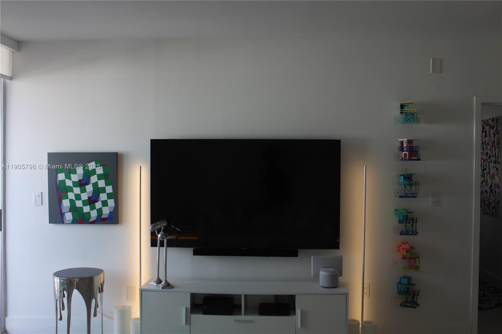 CLEARVIEW TOWERS CONDO - Residential