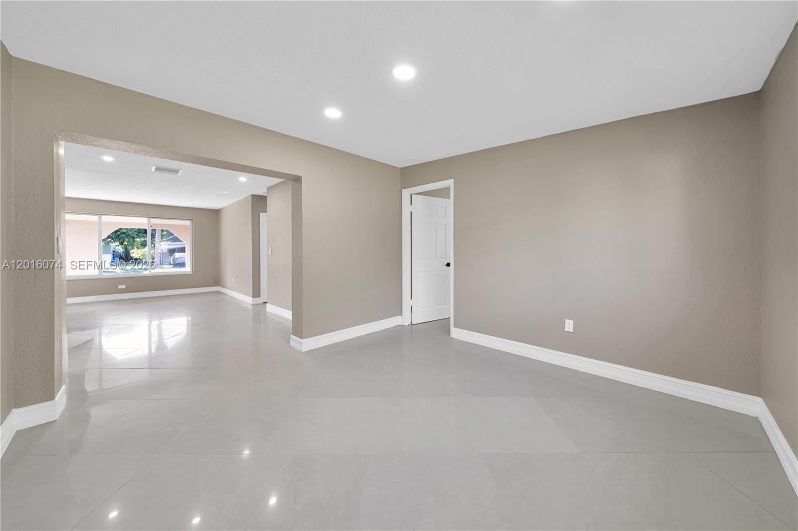 MIRAMAR SEC 6 - Residential